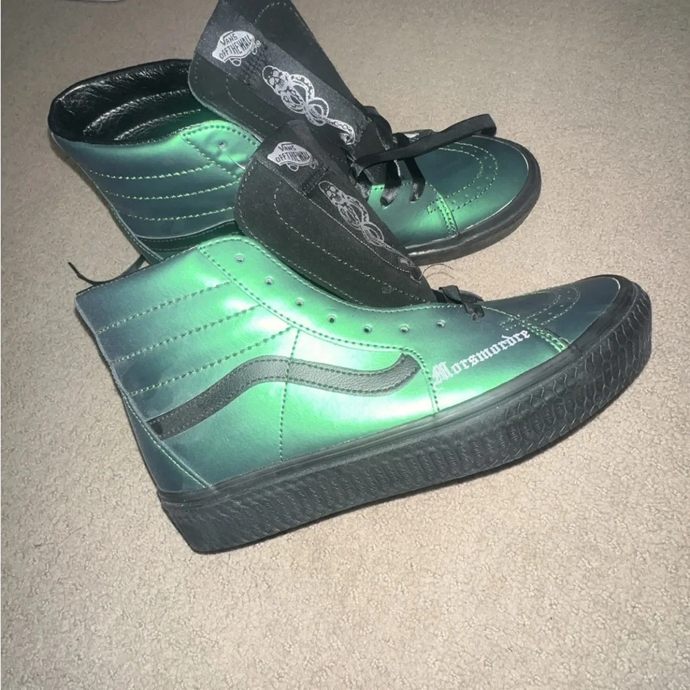 RARE MENS Harry Potter Vans Iridescent Green Sneakers - Picture 2 of 4